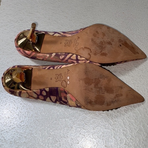 ALDO Aztec stilettos gold heels Sz EUR 40 made in Brazil - Picture 8 of 15